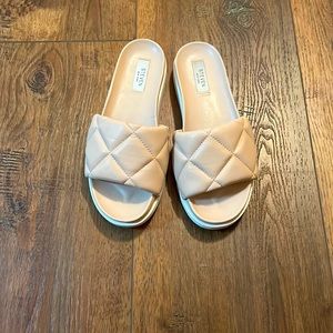 Steven by Steve Madden New York slides